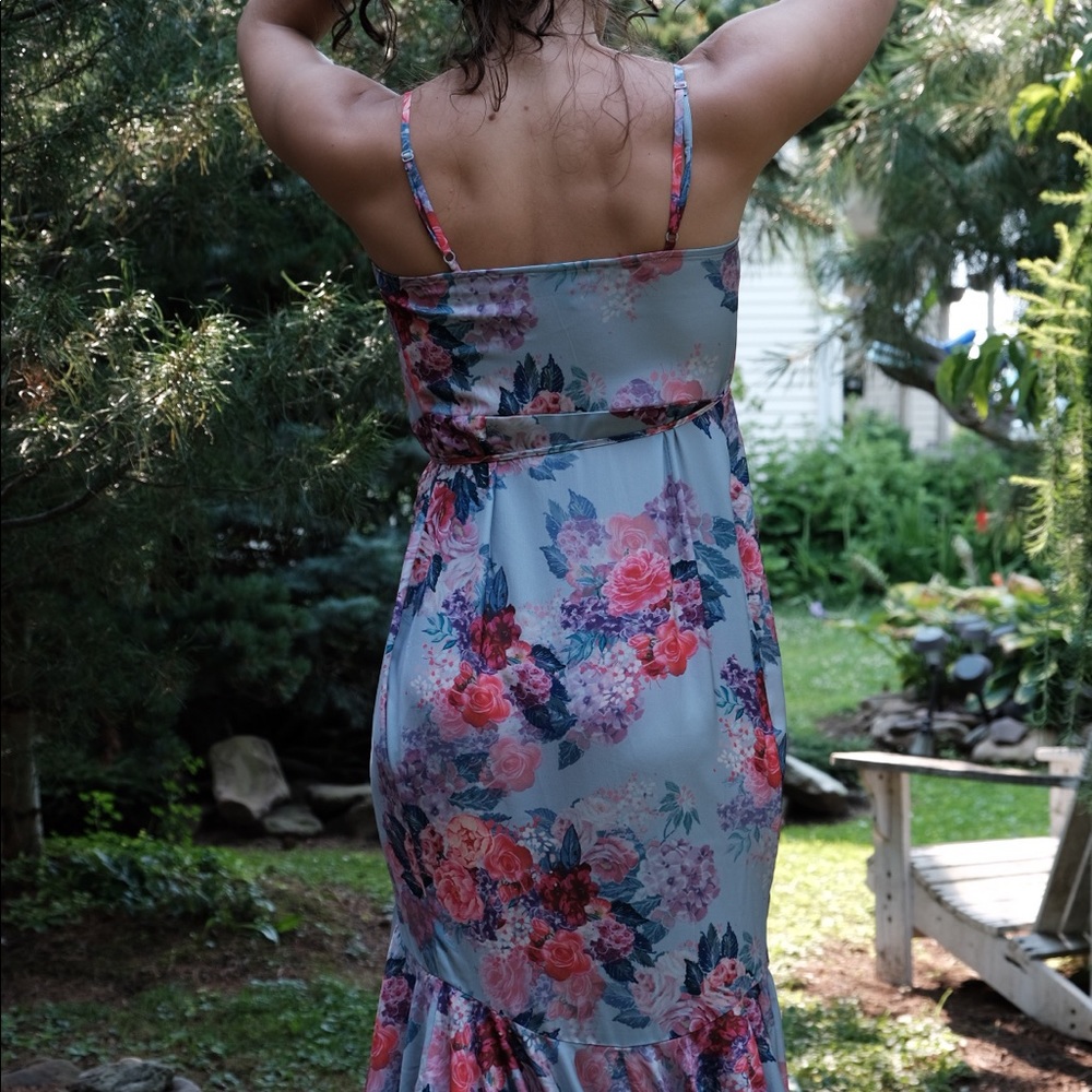 REVOLVE Ateinne Dress in Pale Blue Floral - Picture 4 of 5